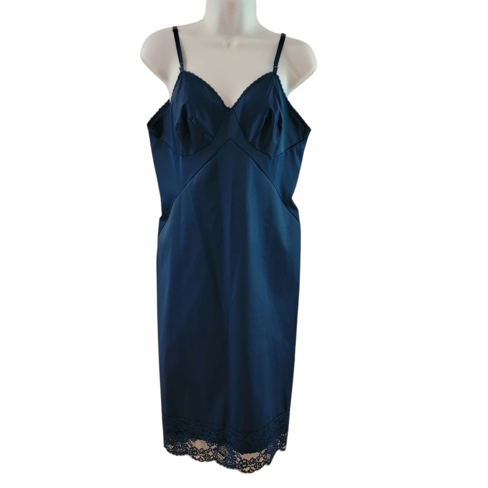 Vanity Fair Nylon Tricot‎ Full Slip Dark Blue Size 36